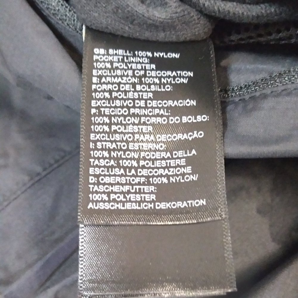 🆕The North Face Women's Venture Parka, XS and SM - TNF Black, Brand NEW, Auth. - Picture 5 of 6